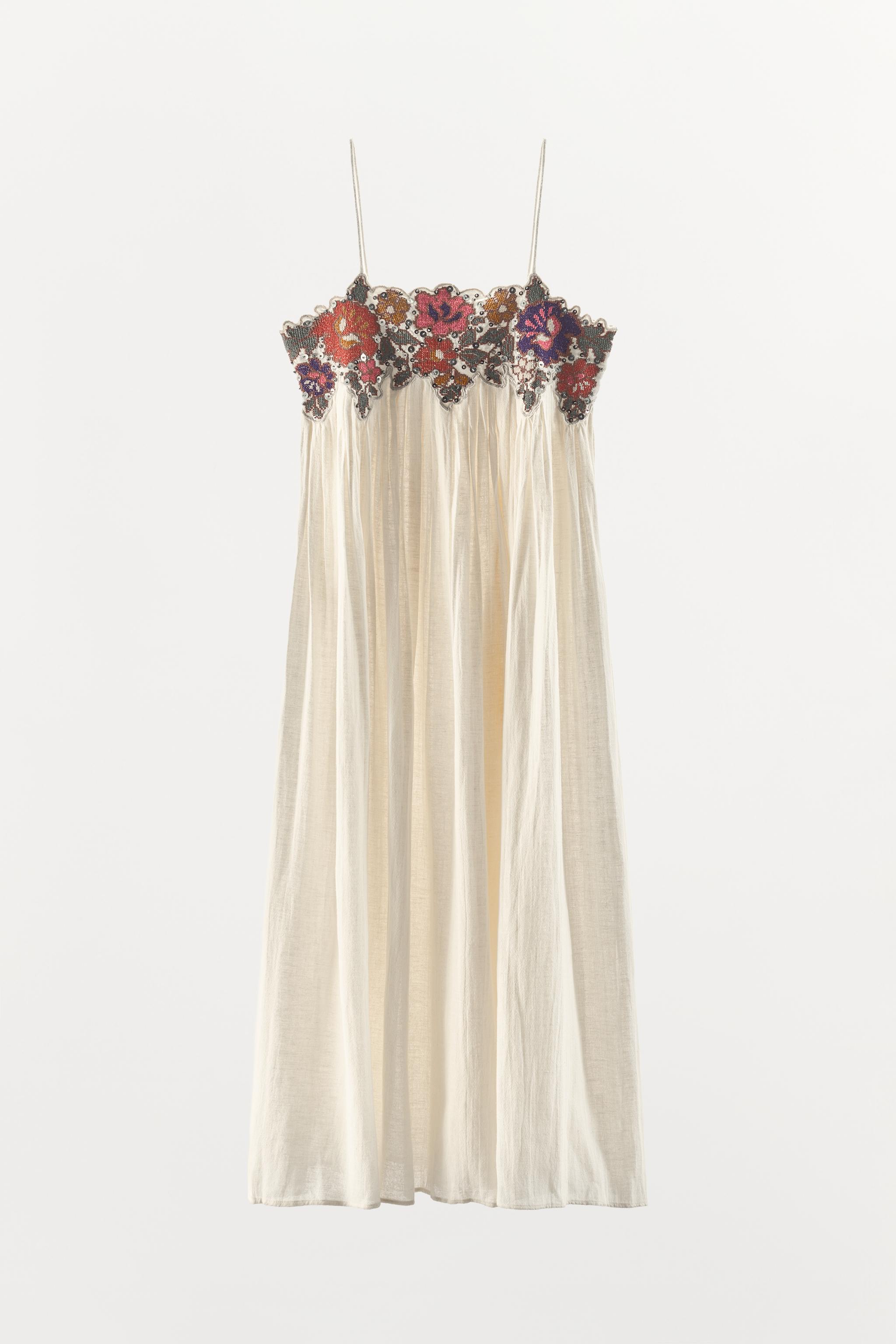 ROBE À BRETELLES BRODÉE PAILLETTES